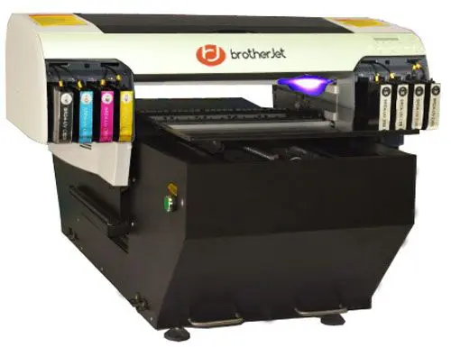 Tricouri imprimate DTG