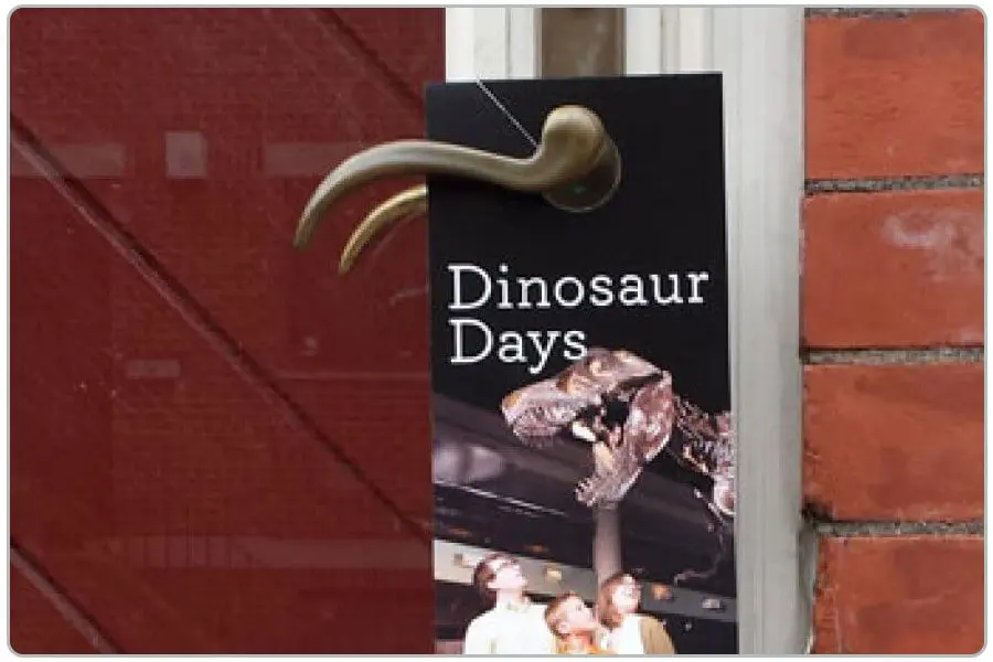 Distributie flyere door hanger