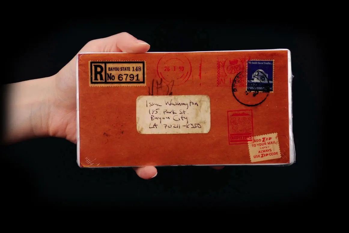 Tricouri comprimate in forma de carte postala